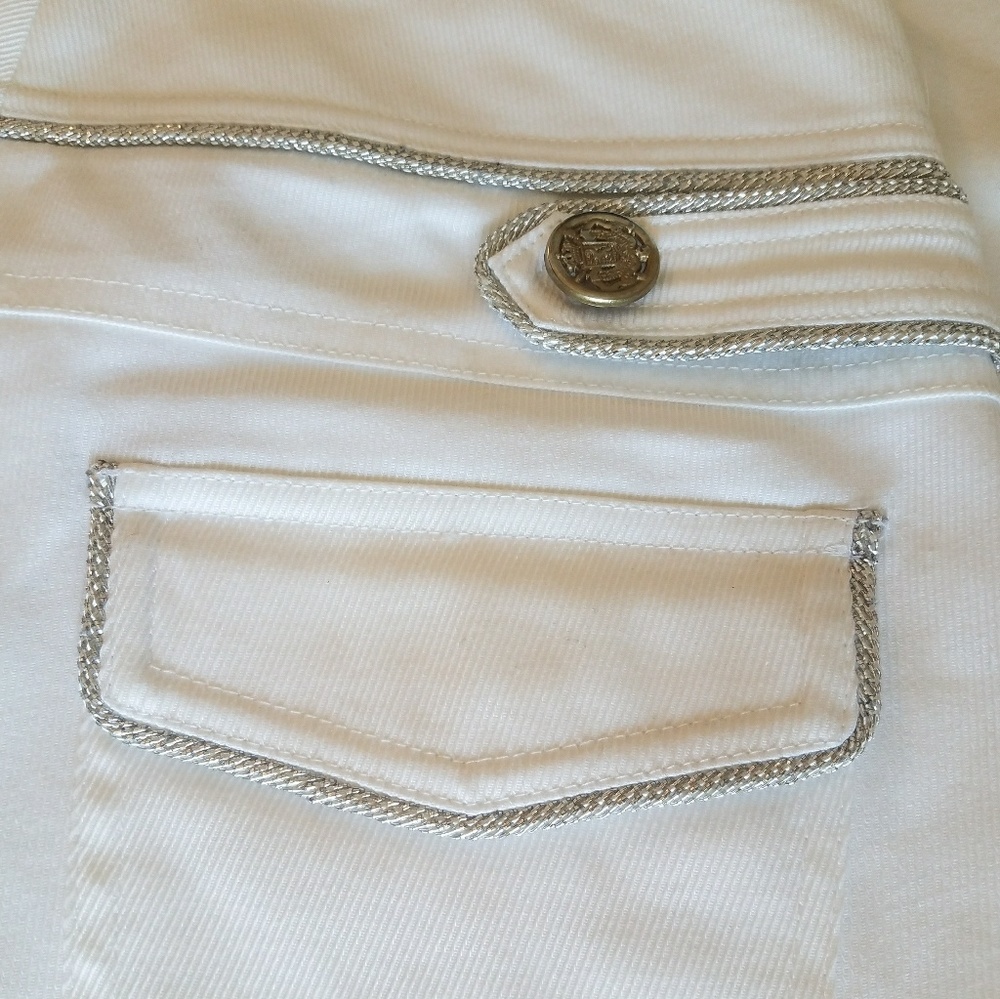 Cach'e - Picture 5 of 6